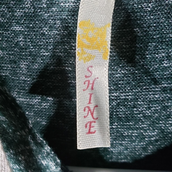 Shine Lightweight Love Hoodie D28 - Picture 3 of 5